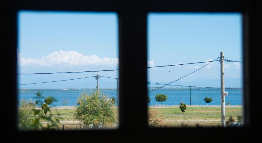 Sealake View photo