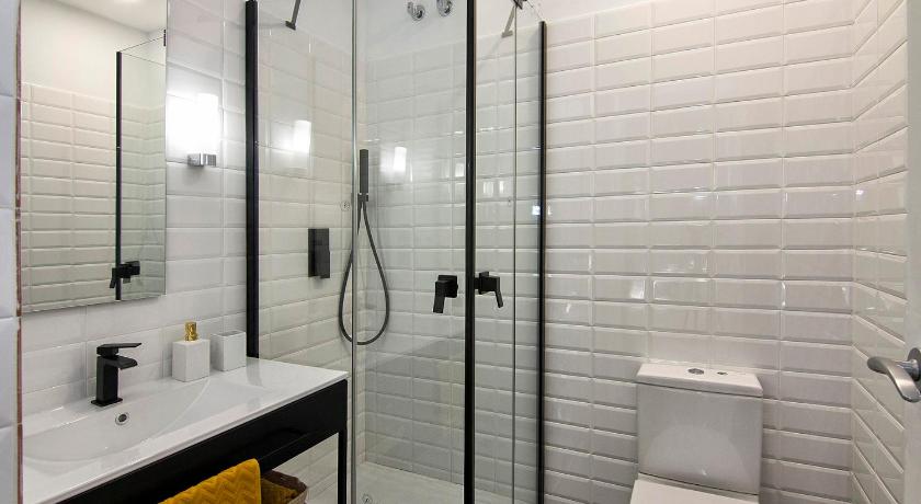 Gran Via Luxury 3BR photo