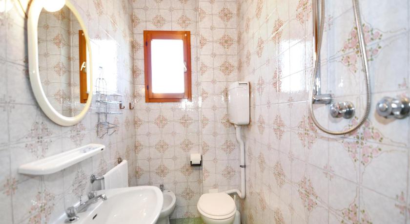 Venus Best Price photo