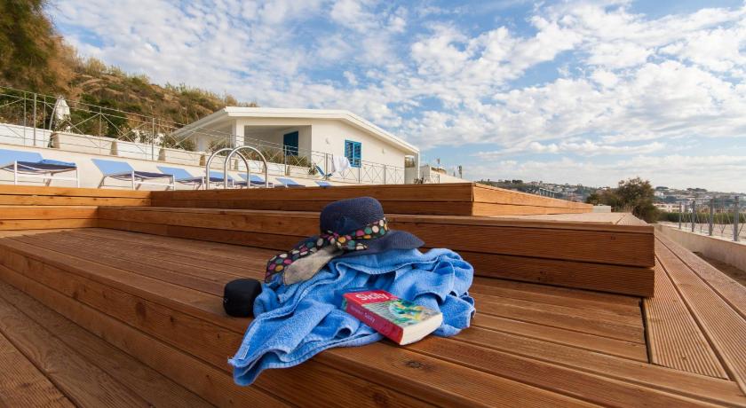 Marina Beach Resort photo