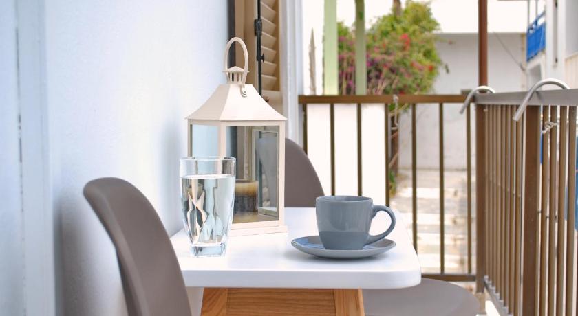 Grandma's Elegant Apartment in Naxos Town - image 3