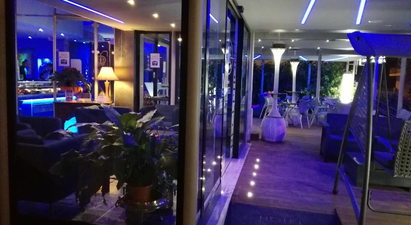 Hotel Blue Rose's — Hotel in Mesagne