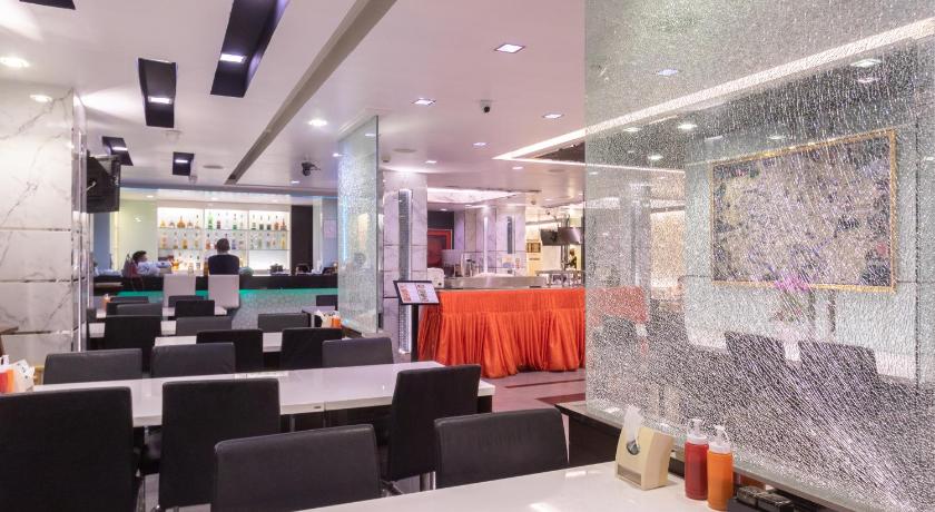 Gusto Pratunam Hotel - image 15