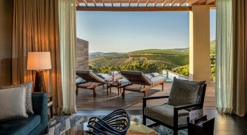 Delaire Graff Lodge and Spa photo