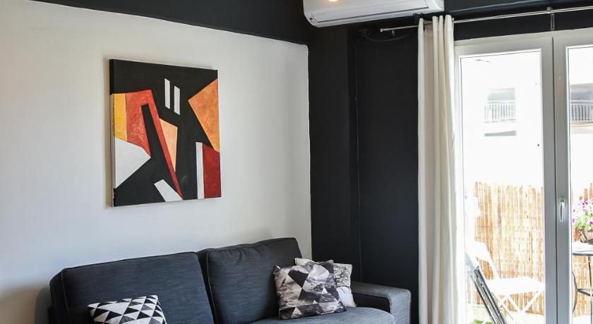 Home + Psiri apartment - image 7