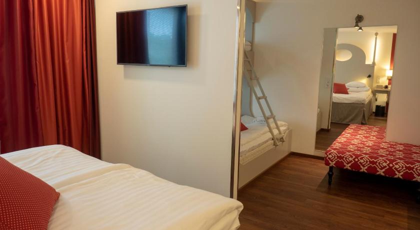 Image of Family Room 5