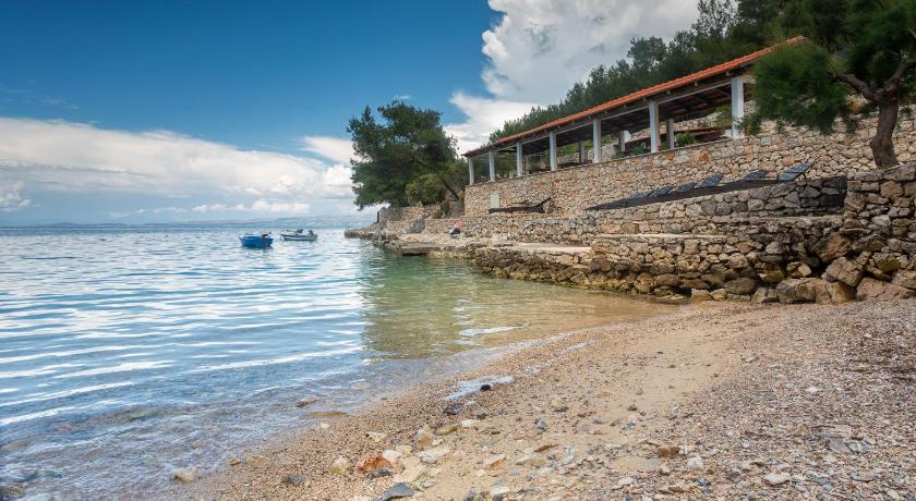 Golden Bay Hvar photo