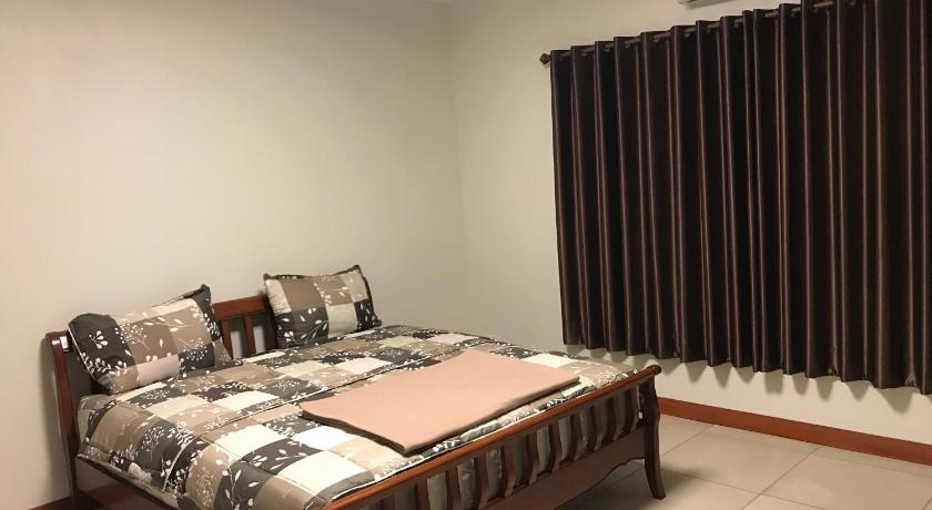 Image of Two-Bedroom House 7