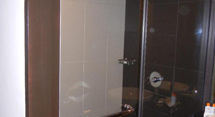 Image of Superior Twin 9