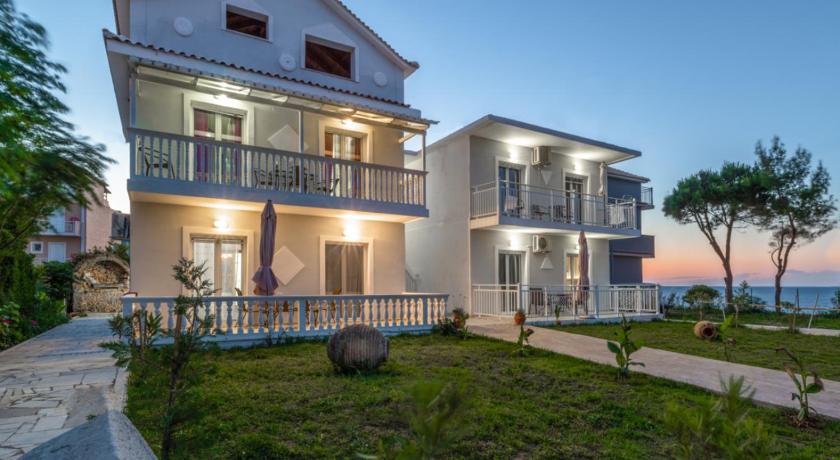 Villa Antonis deluxe apartments — Hotel in Zakynthos Island
