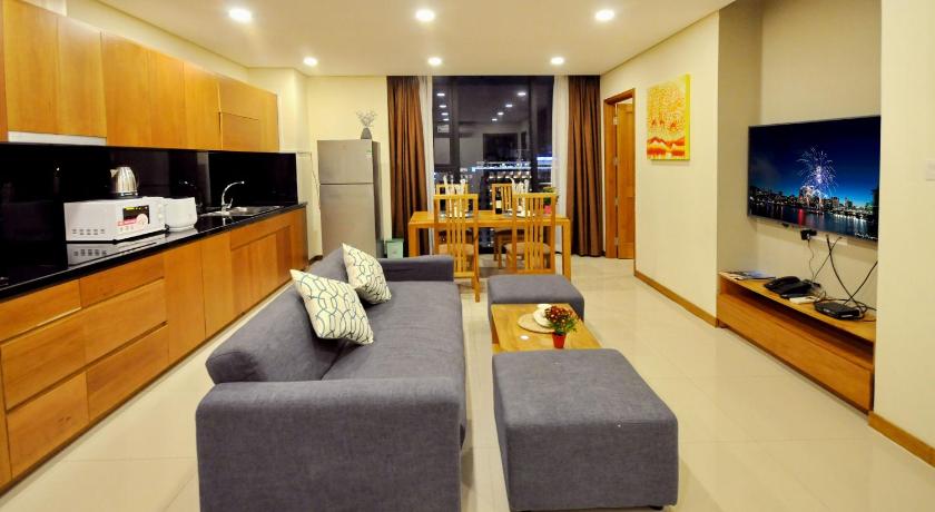 Image of 3-Bedroom Apartment with Balcony 11