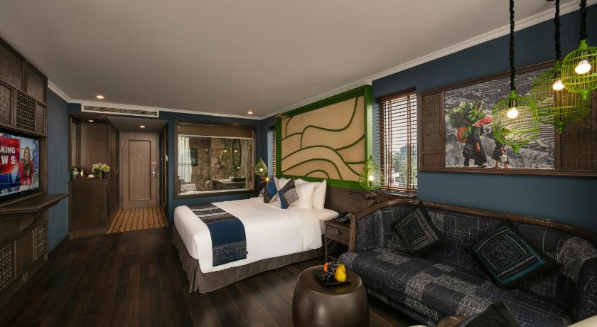 Image of Premium Deluxe Double or Twin Room 8