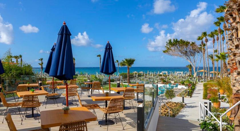 leonardo cypria maris beach hotel