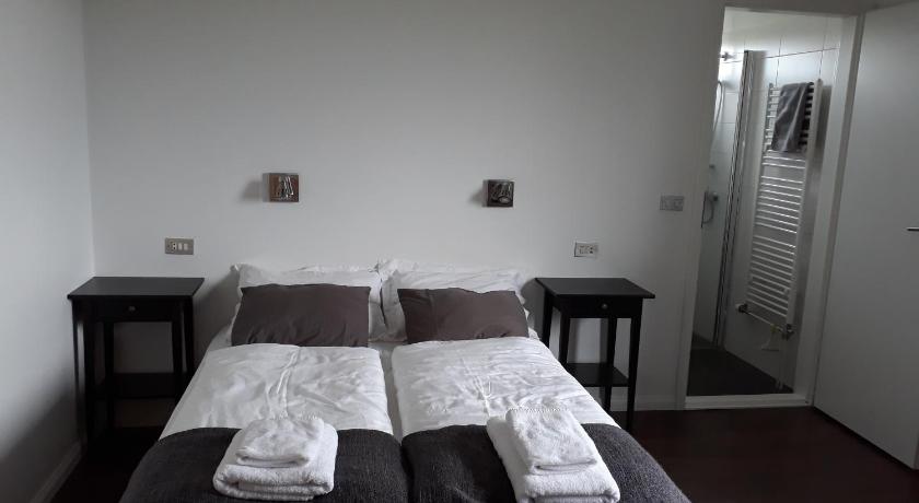Image of Double or Twin Room with Private Bathroom 1