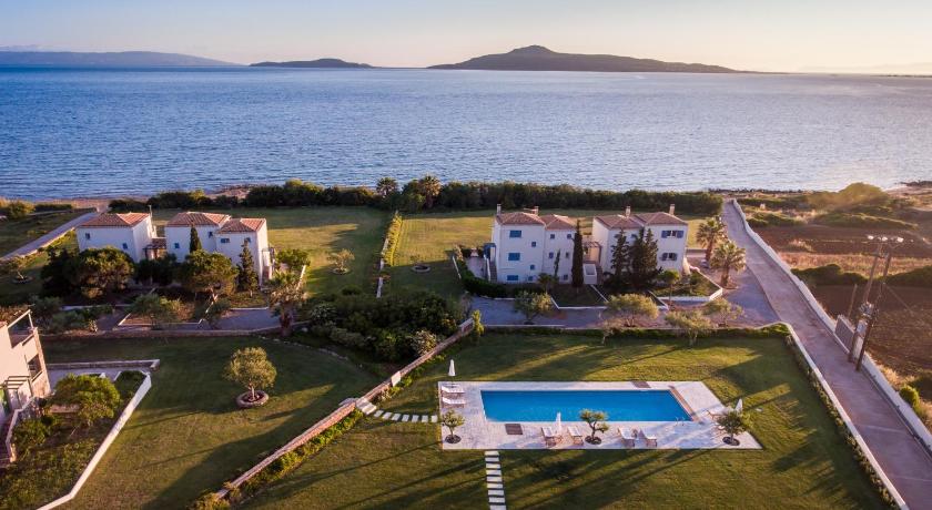 Neapoli Villas