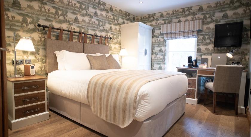 Cromwell Arms Country Pub with Rooms photo