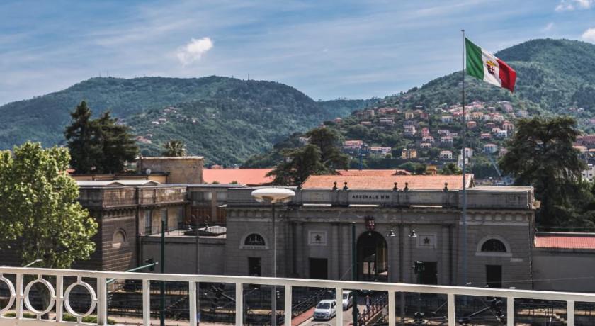 La Spezia by The First - Luxury Rooms & Suites photo