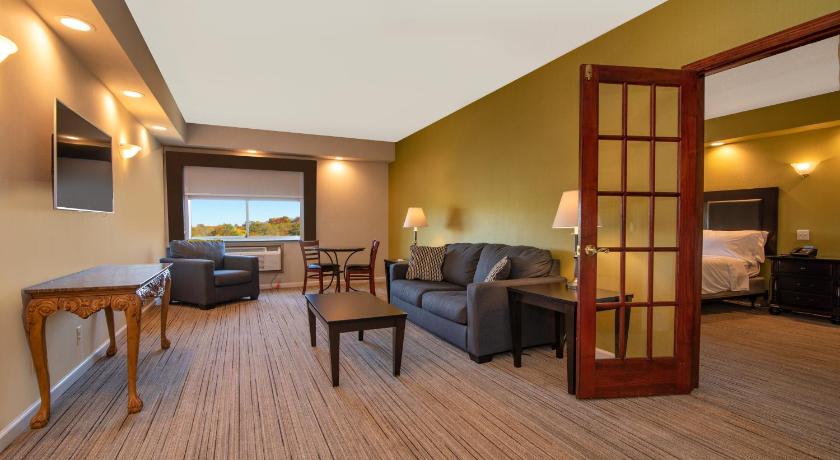 Holiday Inn Express Stony Brook-Long Island