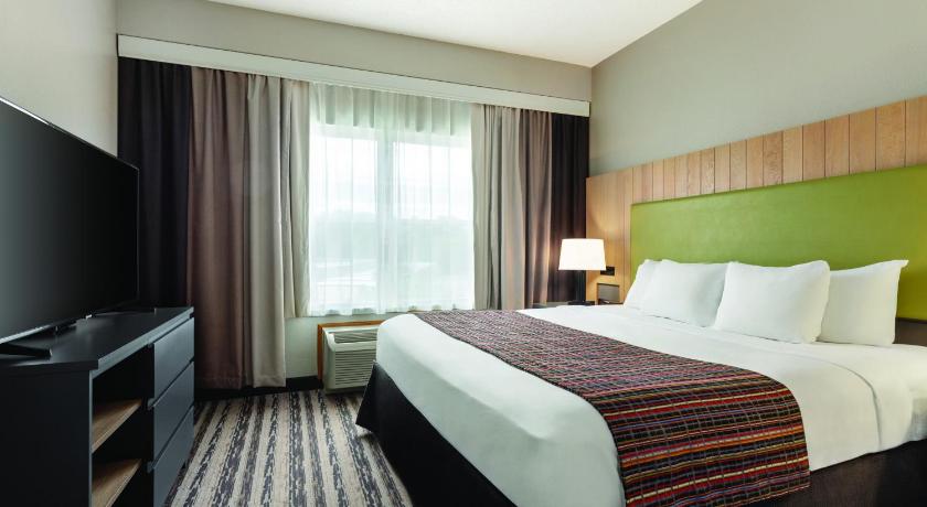 Country Inn & Suites by Radisson, Nashville Airport East, TN