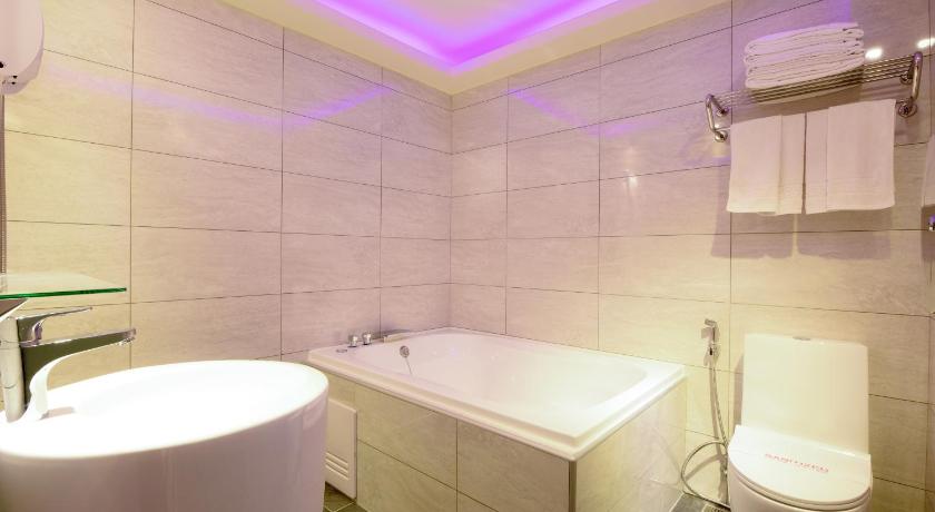 ZJ-Motel Hsinchu photo