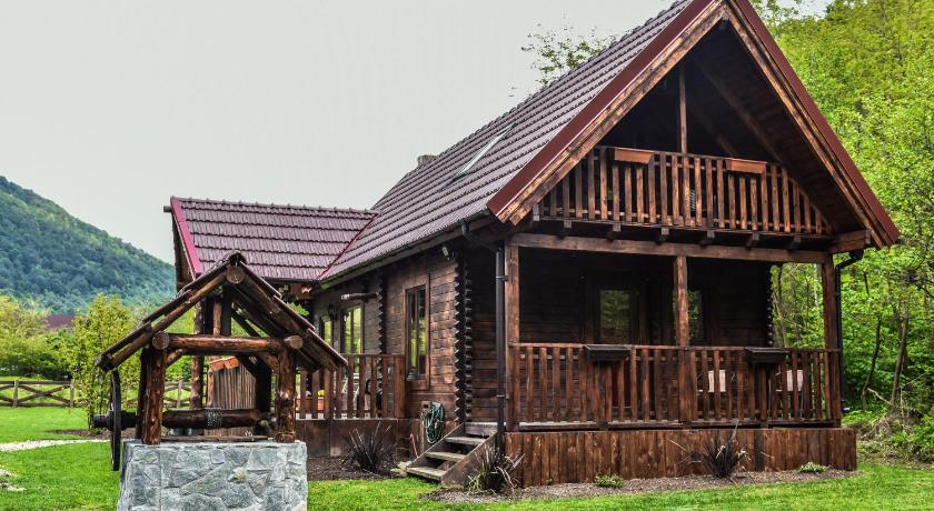 The Little Mountain Cabin photo