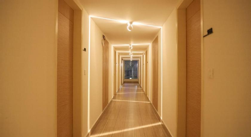 FIRST INN HOTELS CHENNAI - image 9