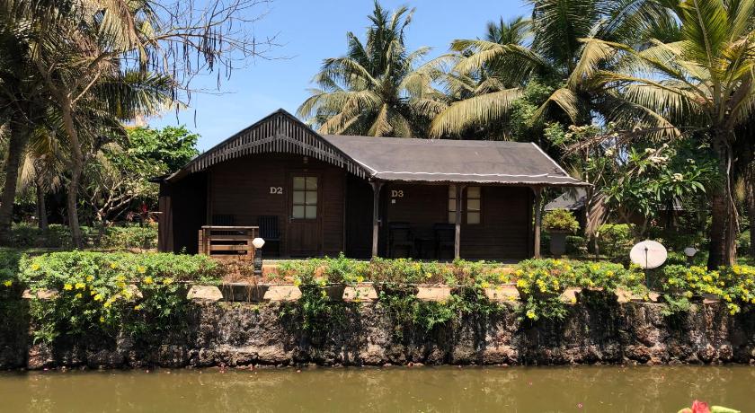 Image of Suite Wooden Cottage 7