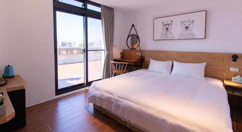 Image of Deluxe Double Room with Balcony 0