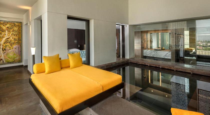 Image of Lodhi Deluxe King Suite with Private Plunge Pool 7