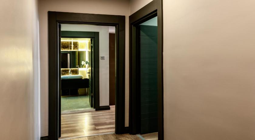 A Palace Suites - image 12