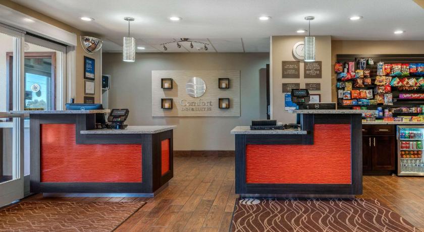 Comfort Inn & Suites Sacramento – University Area