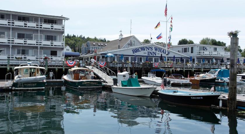 Browns Wharf Inn photo