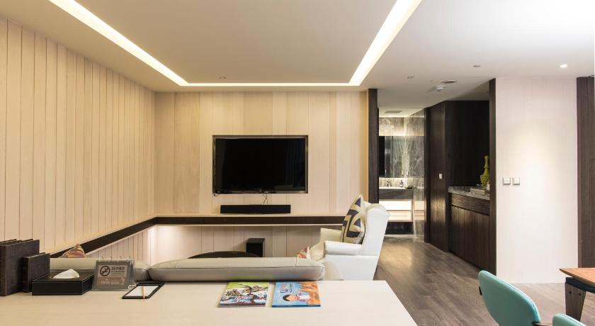 Image of Suite Room 5
