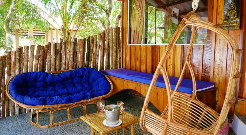 Image of Beach Front Villa with Air Conditioning 6