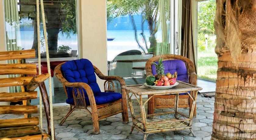 Image of Beach Front Superior Villa with Air Conditioning and Hot Water 12