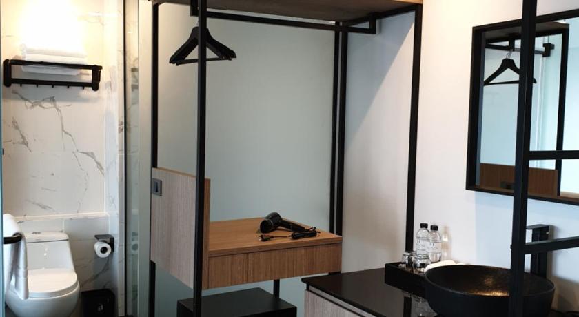 Image of Deluxe Double 10