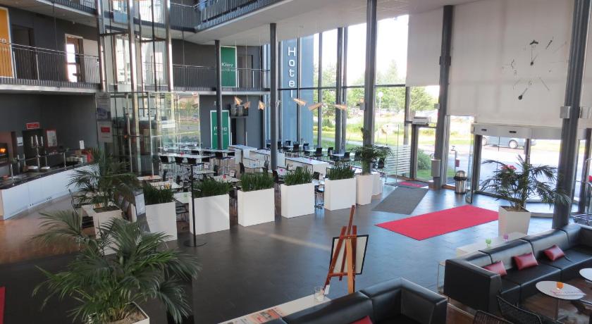 Connect Hotel Skavsta Airport photo