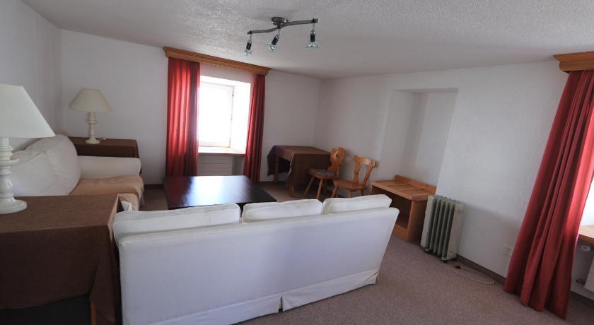 Image of Apartment 9