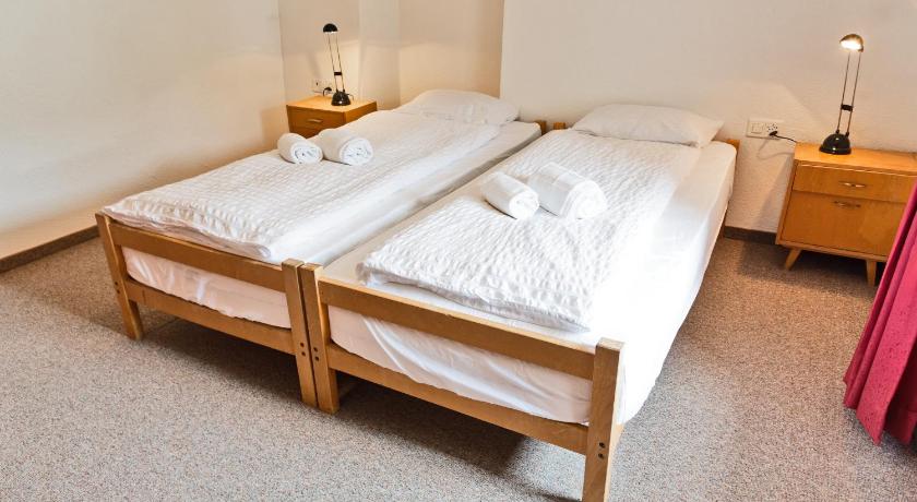 Image of Apartment 4
