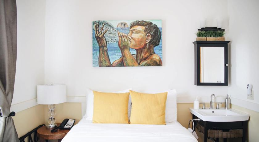 Paia Inn photo