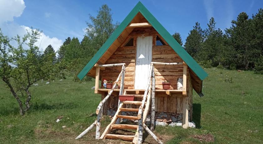 Bungalovi Mijakovici — Hotel in Pljevlja