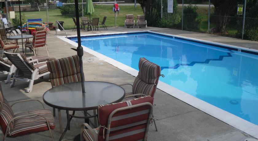 Johnny's Motel photo
