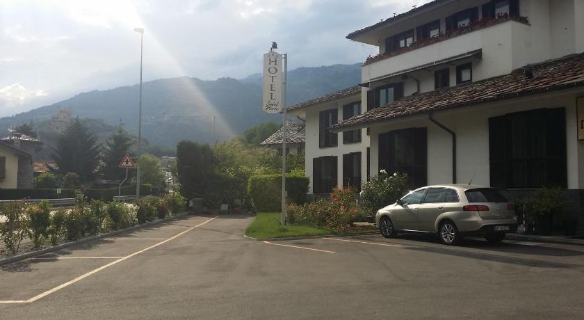 Hotel Saint Pierre photo