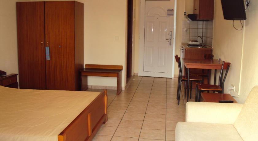 Image of Double Studio 4