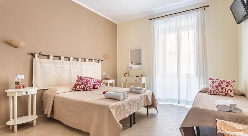 Image of Double Room with Private Bathroom 0