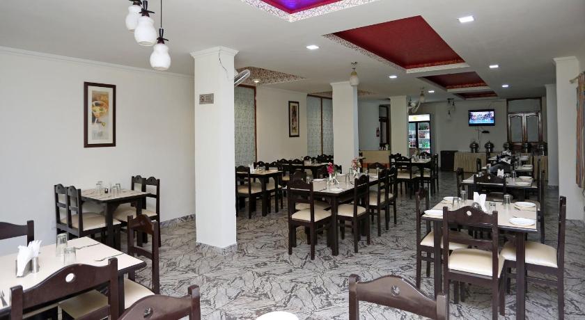 OYO 14100 Hotel D Meridien