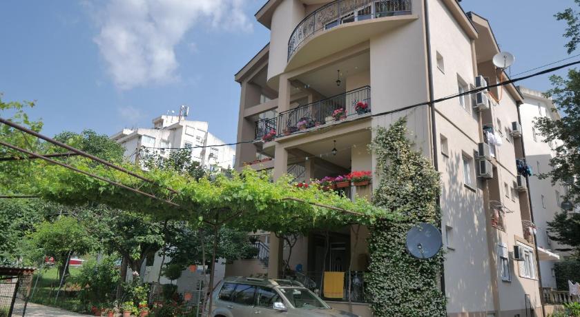 Apartments Blago Sutomore photo