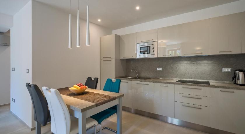 Apartmani Mare verde — Hotel in Novigrad