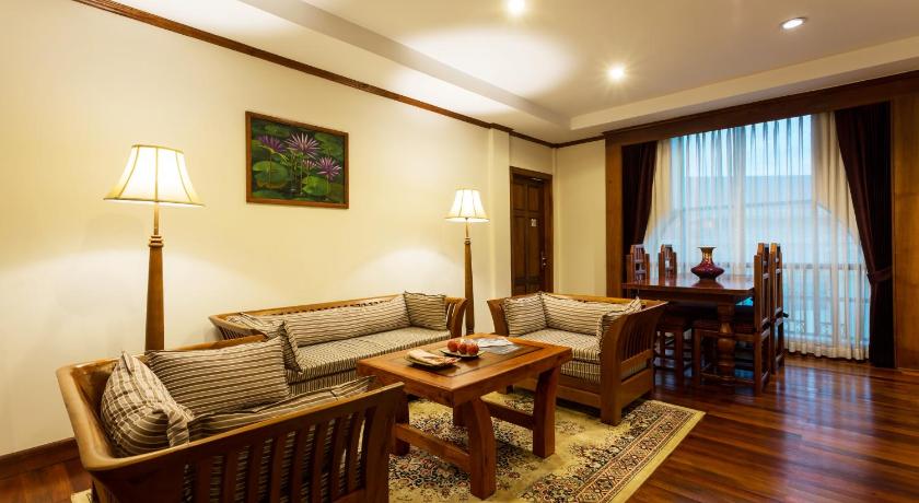Image of King Suite 6