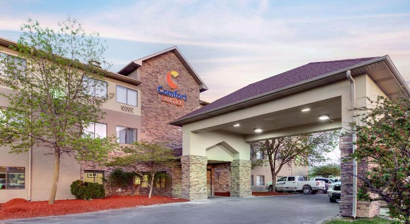 Comfort Suites Omaha East-Council Bluffs